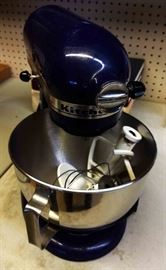 Kitchen-Aid Mixer