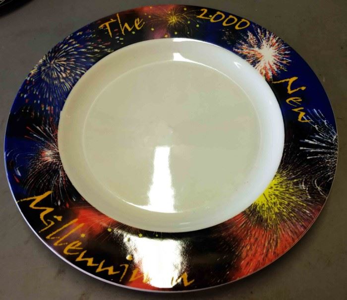 Vintage Year 2000 Plate