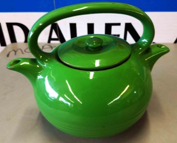 Unique 2-Spout Pot