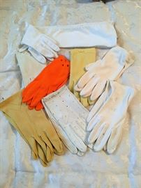 Sweet Ladies Vintage Gloves