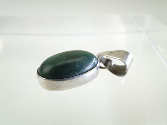 925 Silver Green Stone Pendant