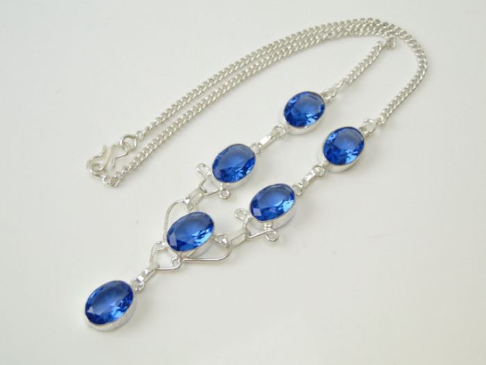 London 925 Silver Blue Topaz Pendant Necklace