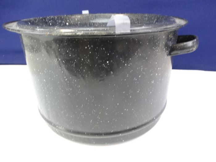 Large Enamelware Pot with Lid