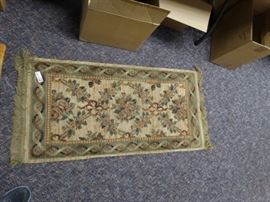 23 x 51 Olefin rug