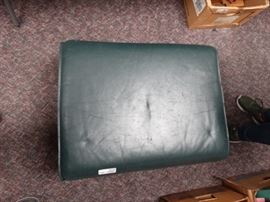 nice ottoman with wheels