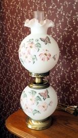 Fenton Art Glass Gone With The Wind Lamp, 23"
