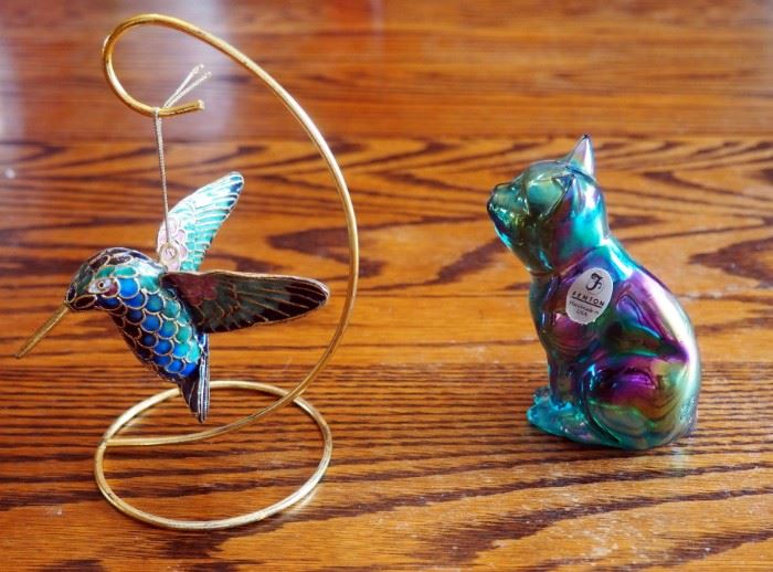 Fenton Iridescent Green Kitty Cat And Multi Colored Humming Bird Hanging Figurine With Stand, 3 Total Pieces