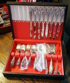 Community Silver Plate, 8-Place Setting With Serving Spoons In Lined Wood Storage Box