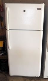 Frigidair Refrigerator With Upper Freezer, Model # LFTR1814LW6, 66.5" x 30" x 30"