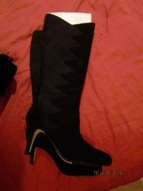 Adrienne Vittadini Suede Boots.  Size 6 1/2 or 7.