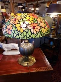Leaded glass mosaic style table lamp