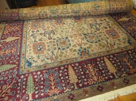 KARASTAN 5" 9' X 9" SAMOVAR "PERSIAN VASE"
100% WOOL