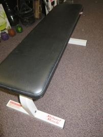 MIDWEST MUSCLE FLAT WEIGHT BENCH
