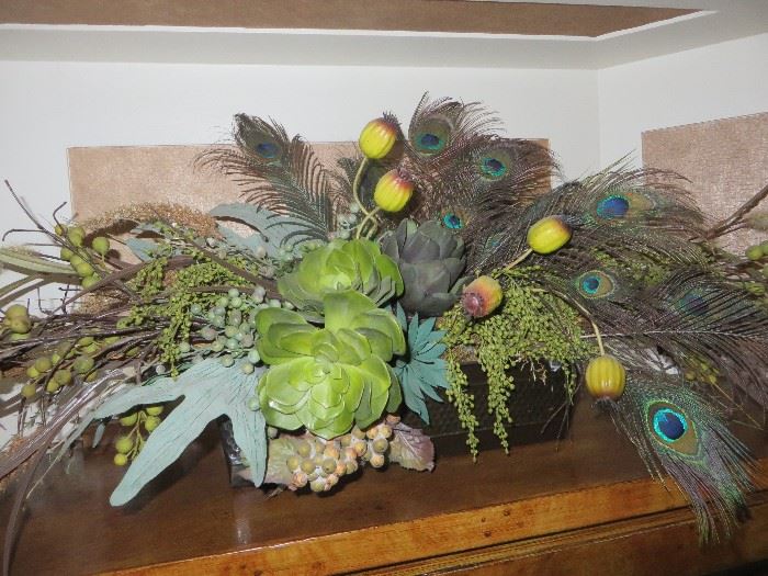 ARRANGEMENT WITH PEACOCK FEATHERS
WIRE OBLONG BASKET
