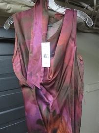 MULTI COLOR TOP
LAFAYETTE 148 (NEW WITH TAGS)
