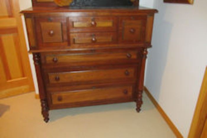 seven drawer chest