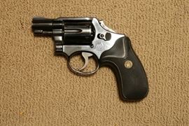 Smith & Wesson Model 12-2 Airweight, .38 Spl, 2" bbl         Inv. # 41