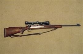 Winchester Model 70 Featherweight bolt action rifle, .30-06 Cal., Weaver K-6W scope, 22" bbl                                        Inv. # 53