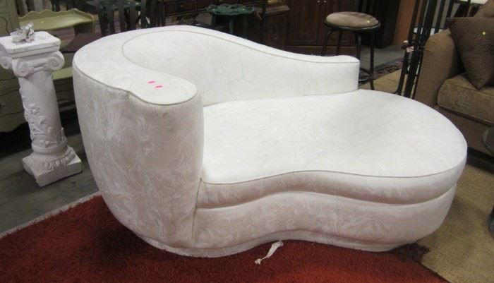 Contemporary Deco inspired chaise lounge, kidney shape with white upholstery