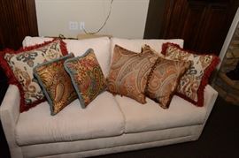 pull out sleeper sofa.