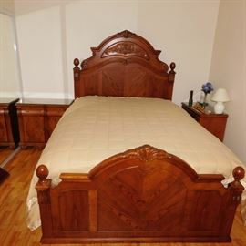 queen size bed