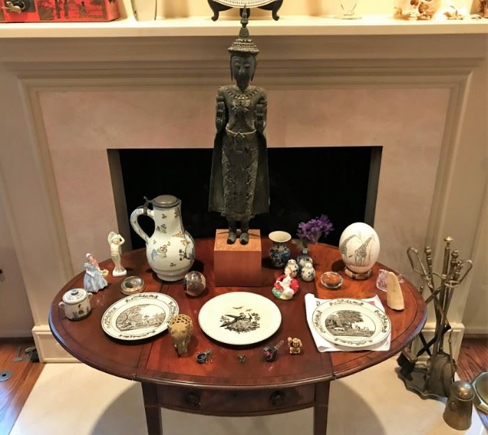 Antique Wedgwood, Royal Doulton and Collectibles