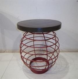 $99.50 - Accent Table Red Iron Base with Dark Stain Mango Top: 20" round 21" high