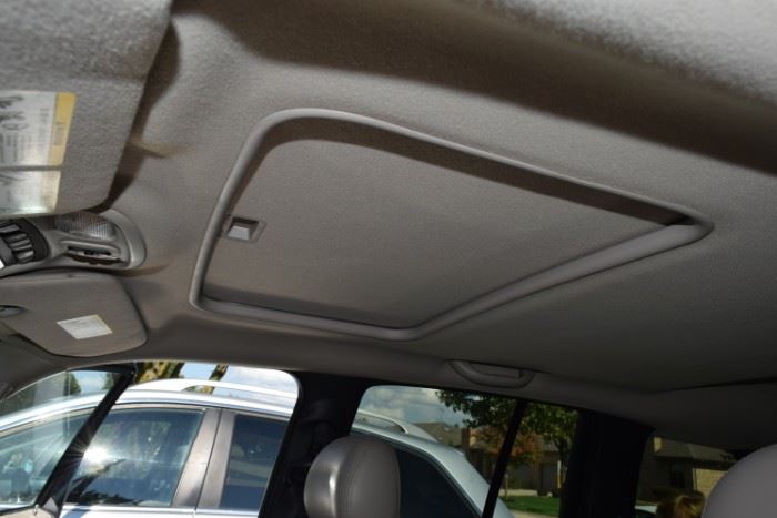 Storage in Overhead of 2005 Jeep Liberty SUV