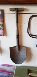 WW1 shovel