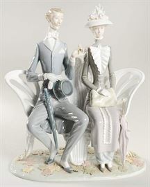 Lladro Lovers in the Park