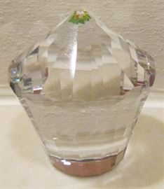 Swarovski Carousel CAL paperweight faceted crystal