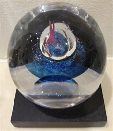 paperweight Kosta Goran Warff XL flying men