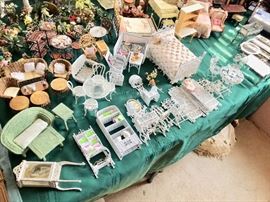 Miniatures Dollhouse Furniture