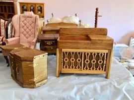 Miniature Dollhouse Furniture