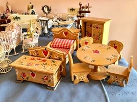Miniature Dollhouse Furniture