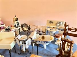 Miniature Dollhouse Furniture