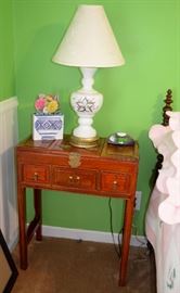 Oriental vanity
