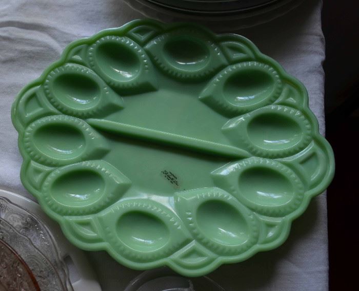 L.E. Smith Glass Co. (Martha Stewart by mail) Jadeite egg plate