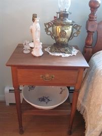 small stand wash bowl & brass kero lamp