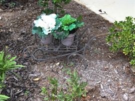 Metal wagon for plants