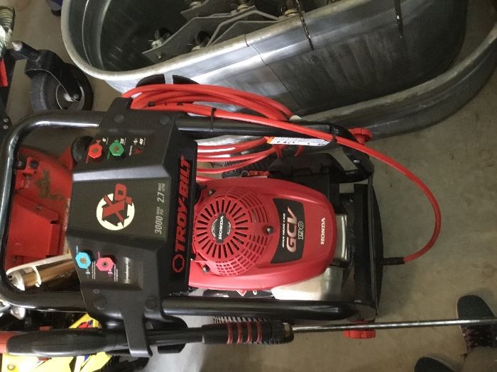 Troy-bilt Power Washer w/Honda motor