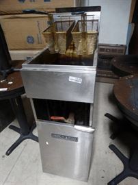 American Range commercial s s 2 basket fryer w ba ...