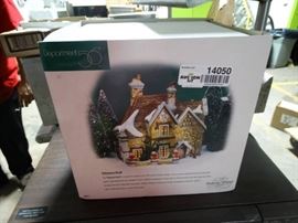 Dept 56 Christmas village house in box
