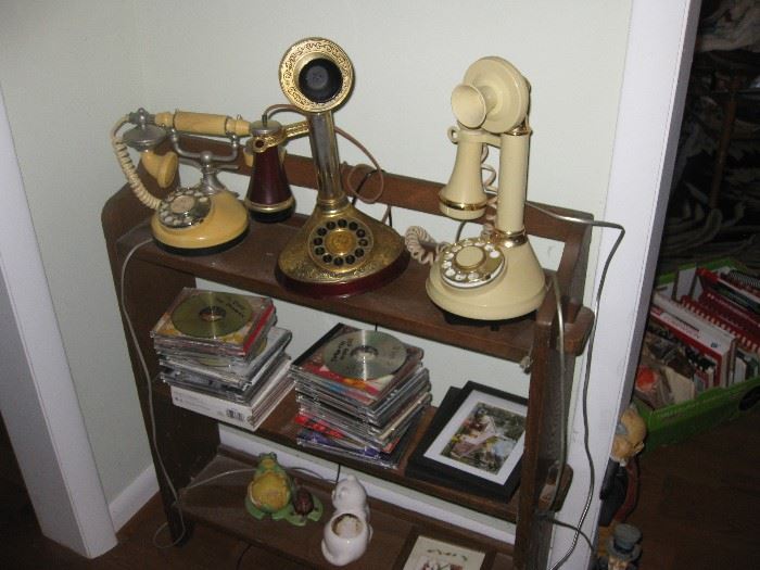 old fashion style working phones