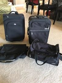 2 Carry On Luggage Pieces