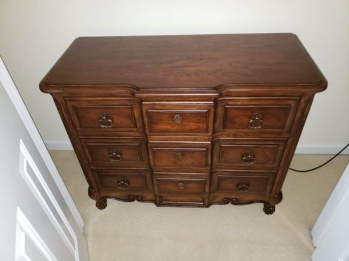 Cute gentleman's chest. Matches Broyhill Suite.