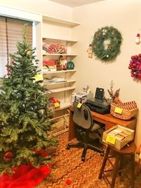 Christmas tree, holiday decorations, wreath, ornaments, baseball cards