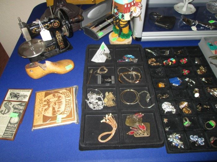 Jewelry Trays & Stitchwell Mini Sewing Machine