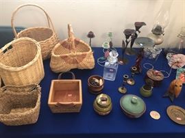 Baskets, Accessories & Candlesticks