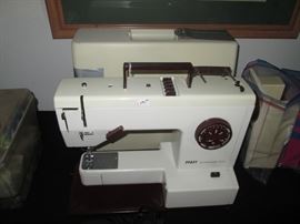 Pfaff Sewing Machine #1209, Synchromatic, Md. Germ.